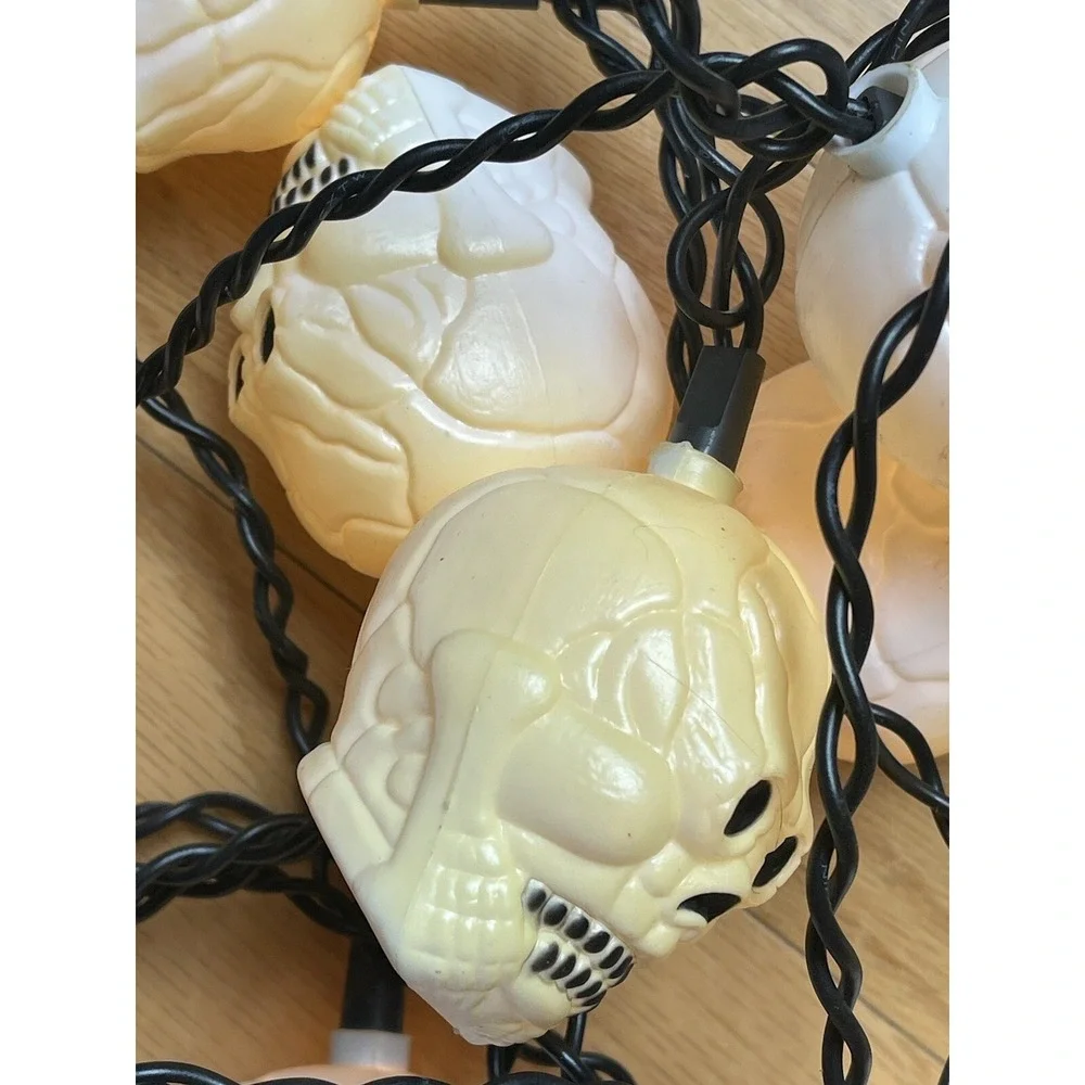 Blow Mold Skulls Halloween String Lights Two Set Of 10 Indoor Outdoor